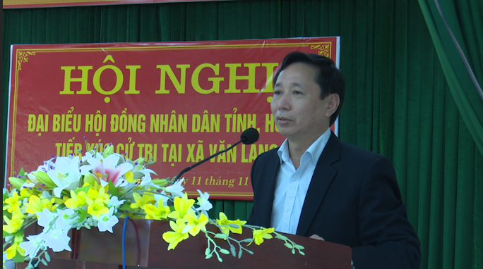 Đồng chí Phạm Văn Sỹ, Ủy viên BCH Đảng bộ tỉnh, Giám đốc Sở Nông nghiệp và Phát triển nông thôn phát biểu tại Hội nghị